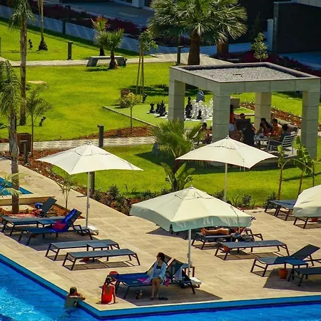 Gorgeus Flat With Shared Pool Near * Trikomo