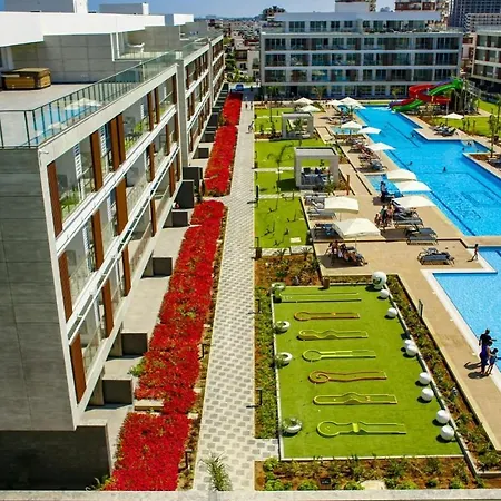 Διαμέρισμα Gorgeus Flat With Shared Pool Near *